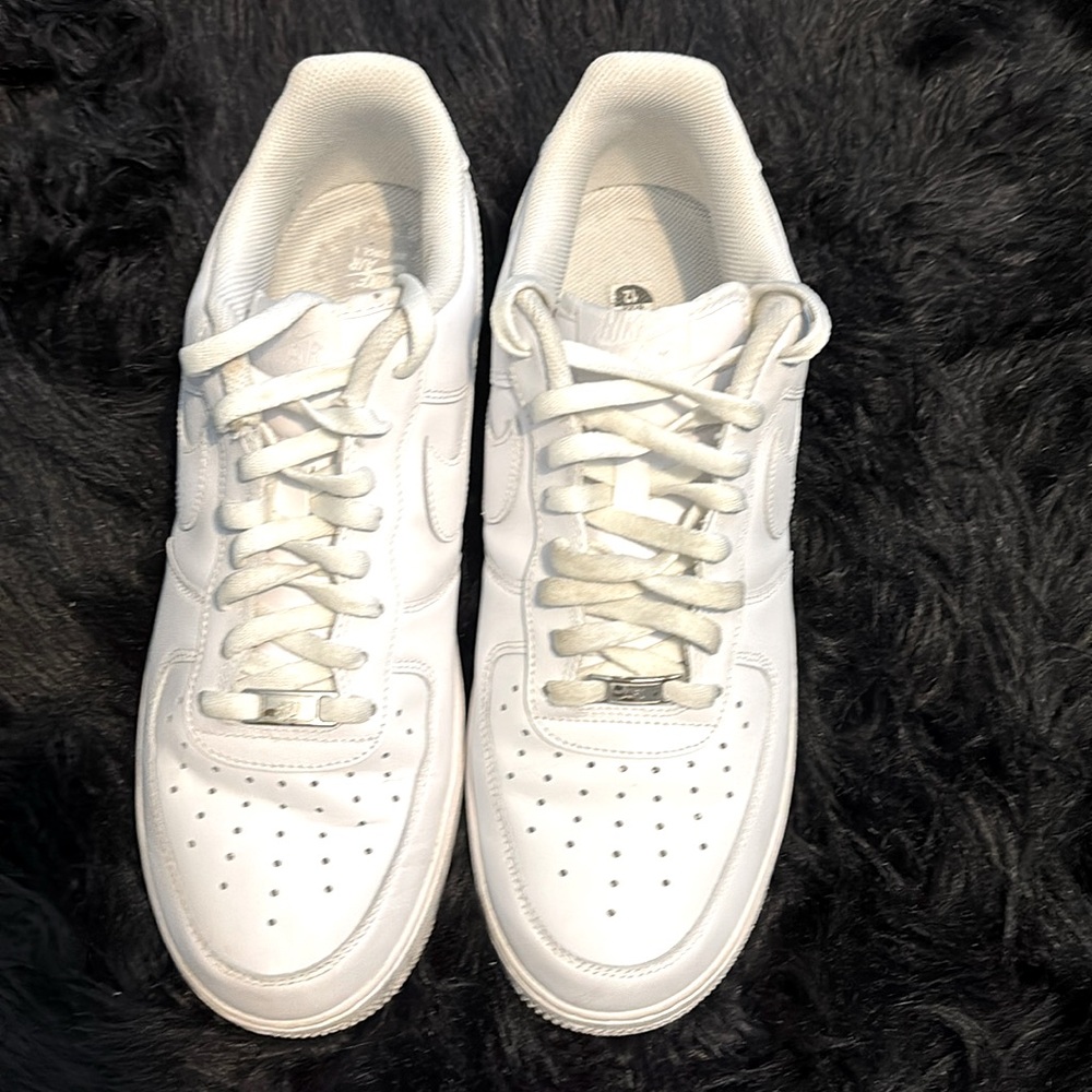 Men’s Classic White Nike Sneakers. Size 12.